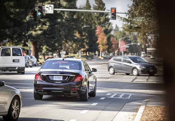 Ampel für autonome Autos  - Bei Weiß regeln die Roboter 
