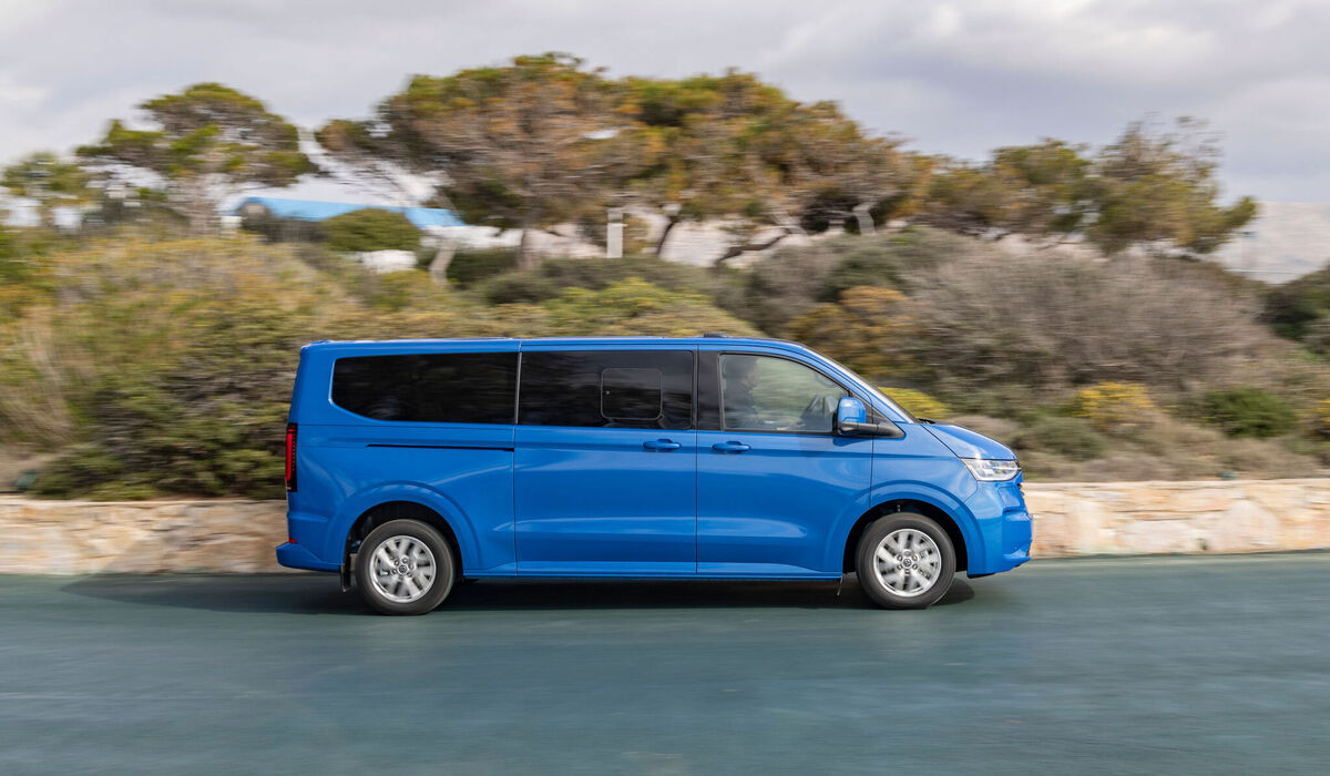 Der neue Caravelle basiert allerdings nicht mehr auf Technik von Volkswagen, sondern ist im Grunde ein modifizierter Ford Tourneo Custom Foto: VW