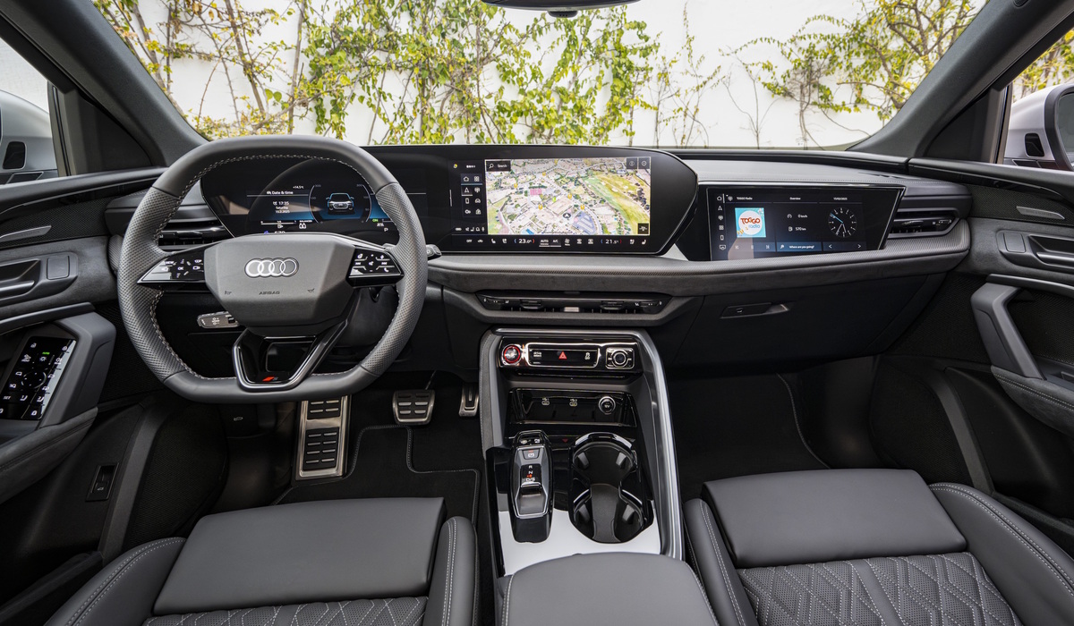 Der Innenraum wirkt edel. Foto: Audi