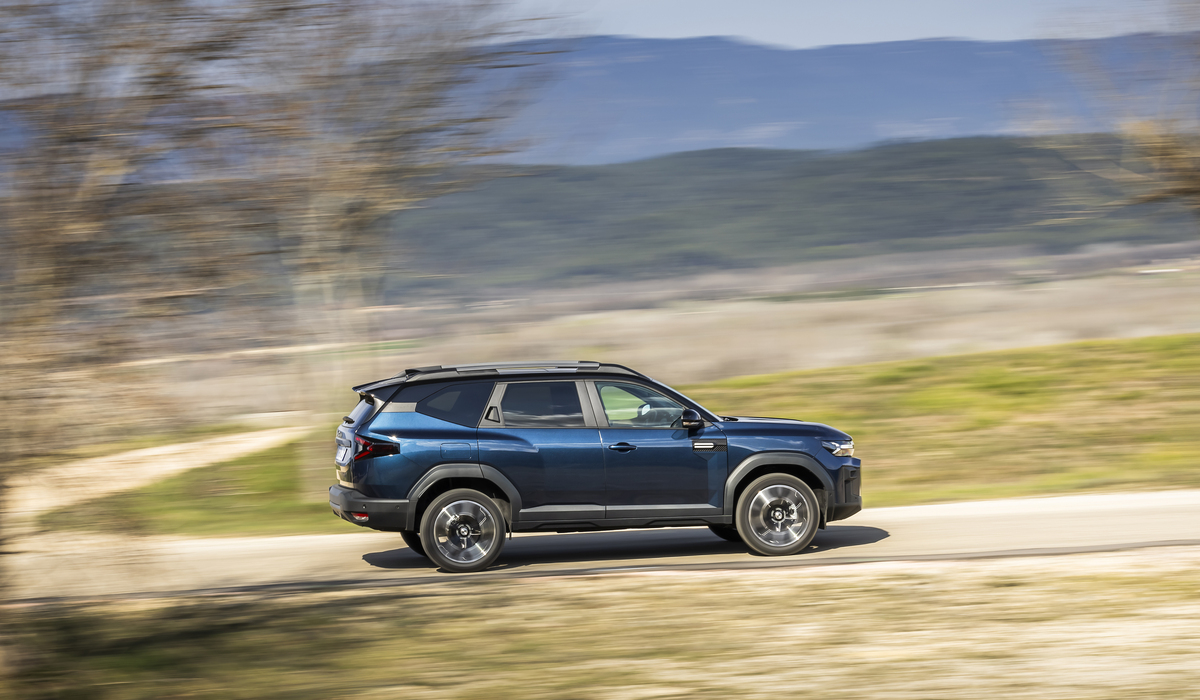 Selbst das Topmodell Dacia Hybrid 155 bleibt mit seinen 28.590 Euro deutlich unter der 30.000-Euro-Grenze Foto: Dacia