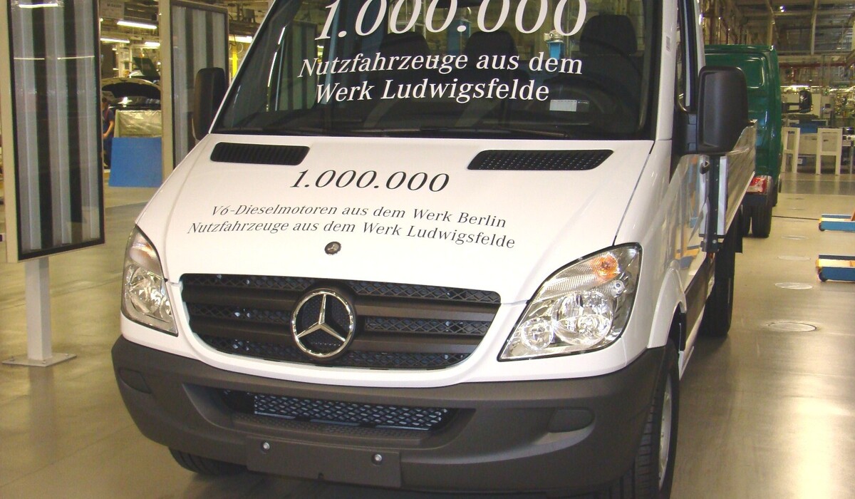 Lieferwagen und Lkw zählen ebenfalls zu den Kompetenzen der Marke mit dem Stern – Mercedes-Benz ist heute global größter Nutzfahrzeughersteller. Foto: Mercedes-Benz Classic Archive
