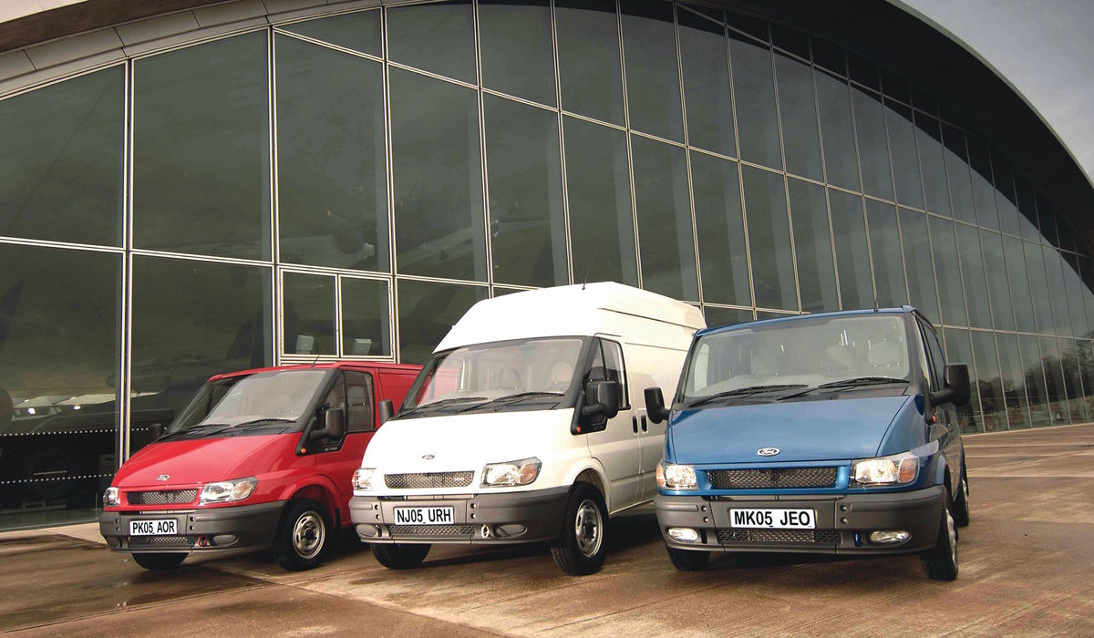 Vielfalt fürs Millennium – Der Transit im Modelljahr 2000. Foto: Ford